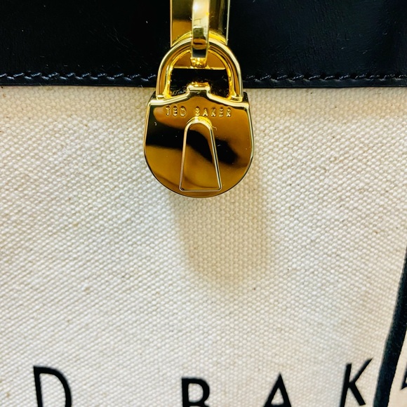Ted Baker Jettia Canvas padlock detail bucket bag - Picture 5 of 12